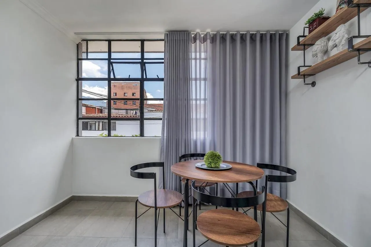 Apartamentos La Joaquina By Housy Host Медельин